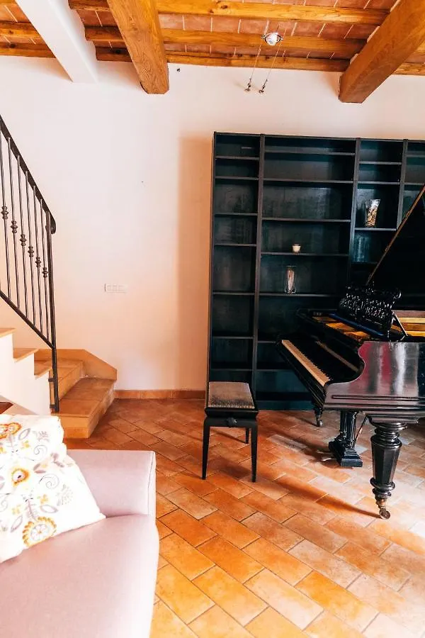 Вилла Tenuta San Giovanni Lucca - Borgo Del Locumone