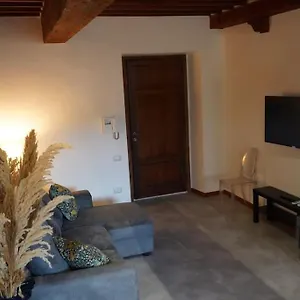 Loft Moderno Ubicato Nel Centro Storico Di Appartamento