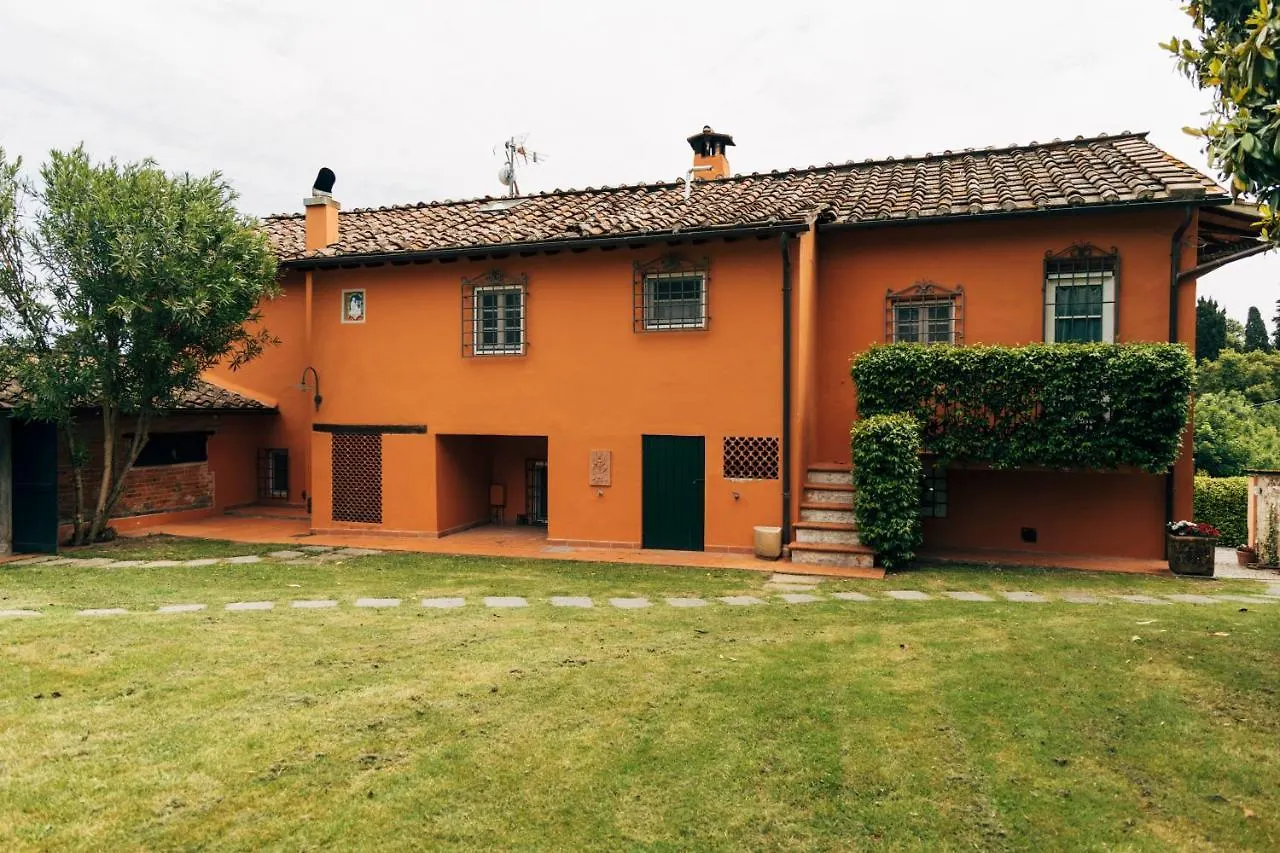 Villa Tenuta San Giovanni Lucca - Borgo Del Locumone